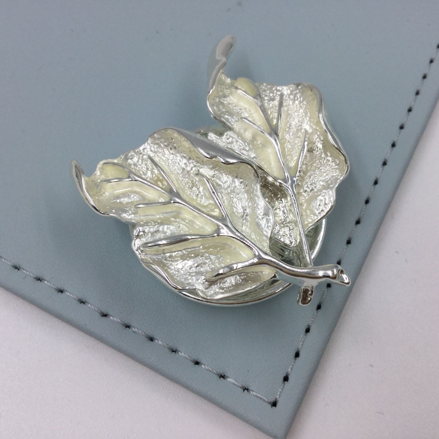 Magnetic brooch pin hotsell