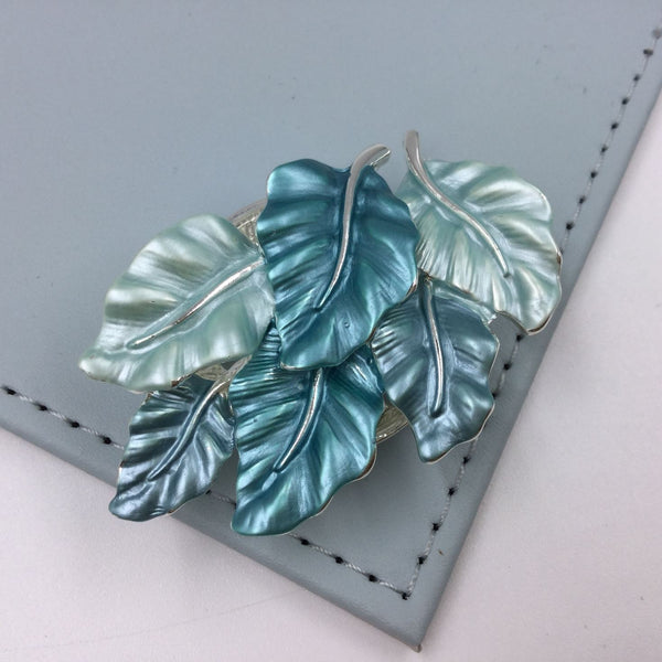 Ladies Magnetic Brooch-Leaves