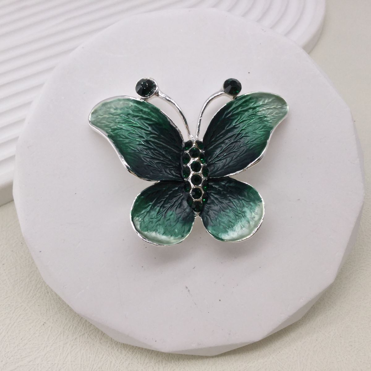 magnetic brooches  ireland