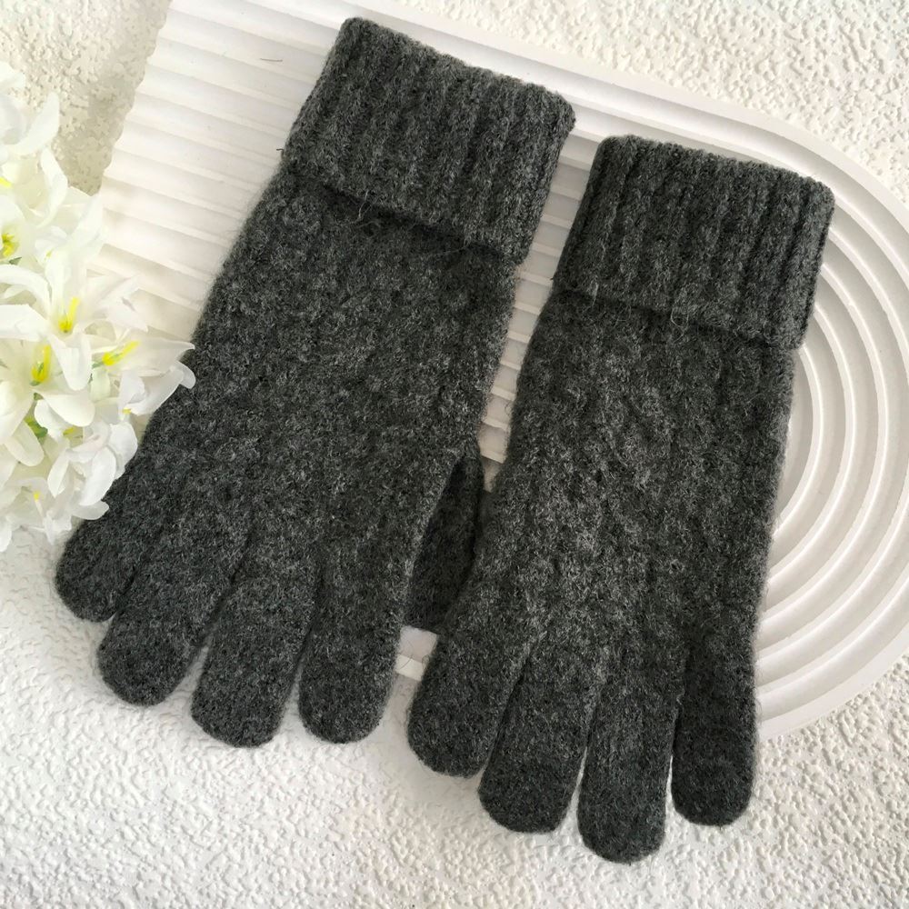 Ladies  Knitted Glove with a Turned Back Ribbed Wrist G3035