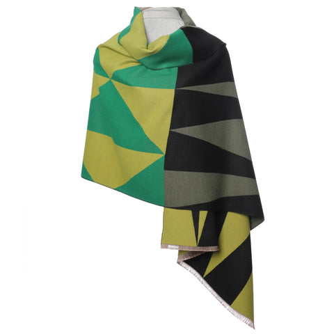 Zelly Geo Reversible Scarf with Scarf Pin- Green