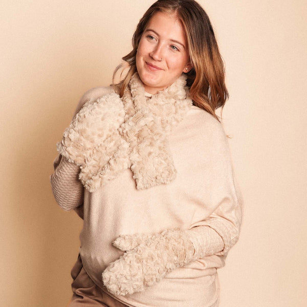 Zelly Pull Through Teddy Fleece Scarf