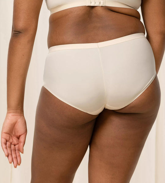 Triumph Ladies Aura Spotlight Maxi Knickers Creamy Dreamy