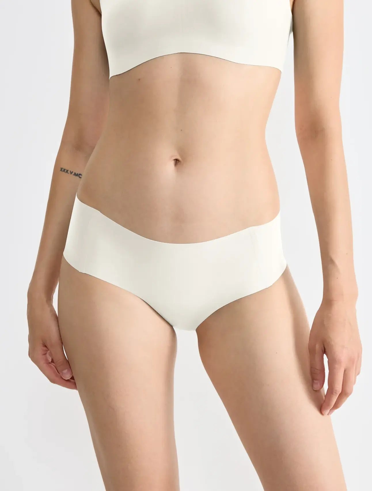 no vpl ladies  hipster 