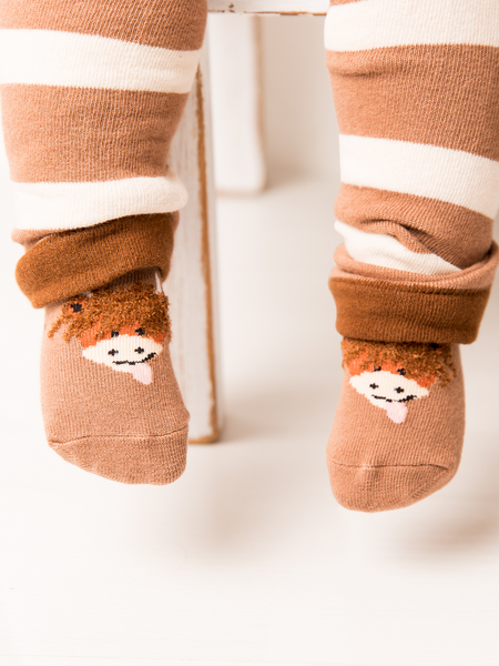 Blade & Rose Highland Cow Socks Neutral