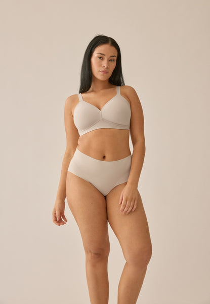 Naturana Soft Bra with Side Smoother Effect 5232 Skin