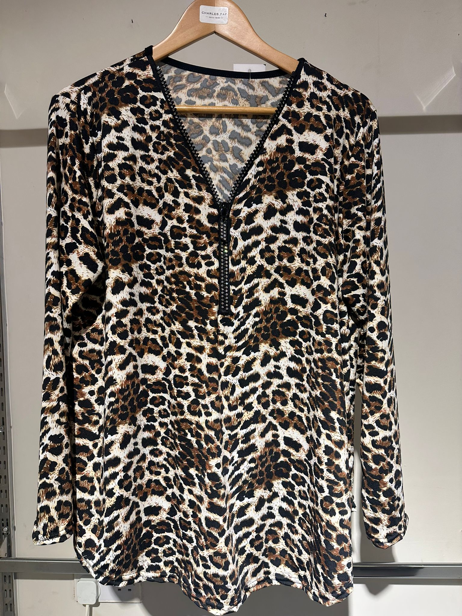 Paris France Ladies One Size Jewelled Zip Top  PF9380 Various