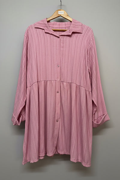 one sized ladies  shirt fits  up to 24