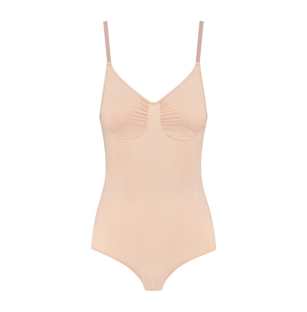 ByeBra Soft Touch Seamless Bodysuit Ultra Low Back Beige